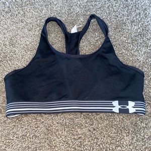 sports bra